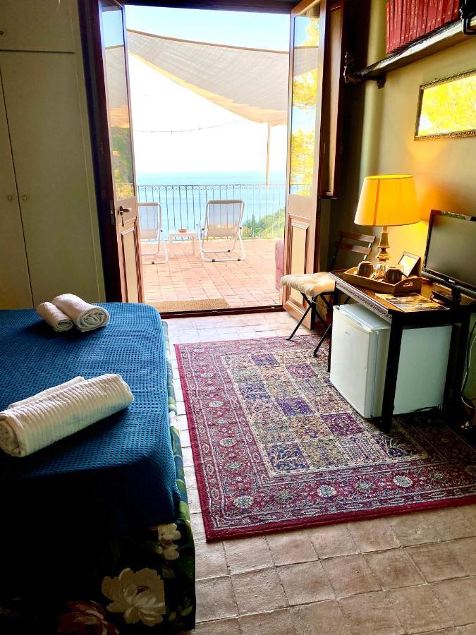 Casa Dei Sogni Taormina Bed & Breakfast Exterior photo